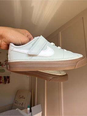 Nike Sneaker